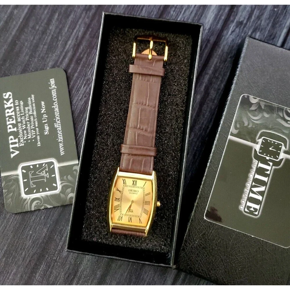 RARE Vintage Seiko NOS‎ Men's Classic Tank Barrel Gold Champaign Dial *